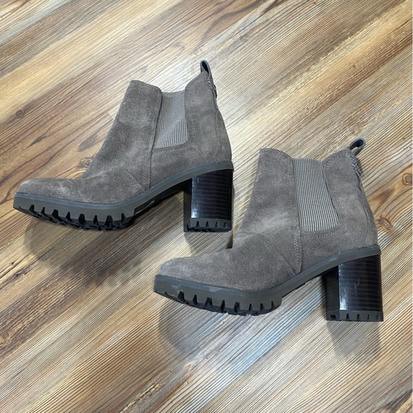 UGG Shoes - UGG Heeled Boots